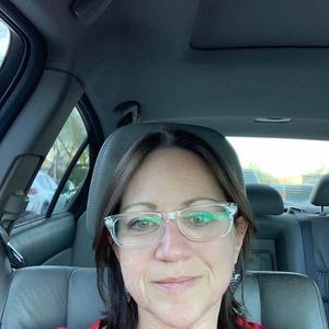 Meet your Posher, Hollie